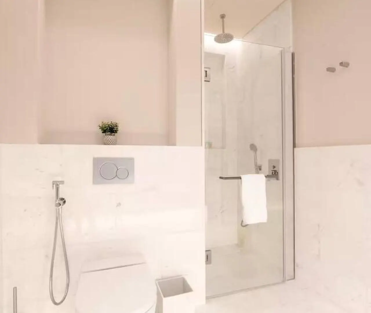 Iconic Views At The Palm Tower Suite Vista Oases Dubai Apartment