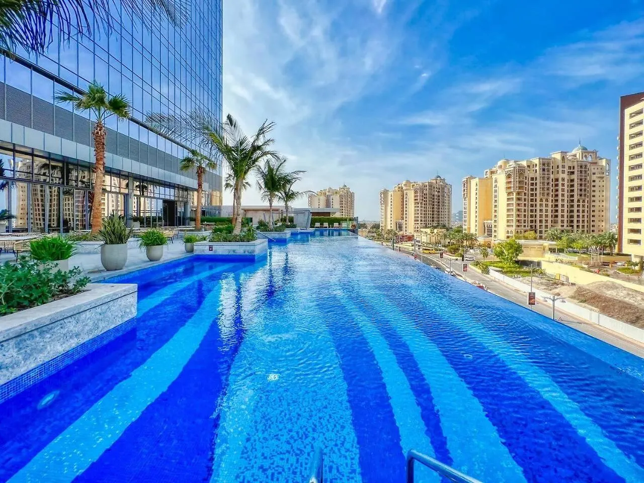 Iconic Views At The Palm Tower Suite Vista Oases Dubai United Arab Emirates
