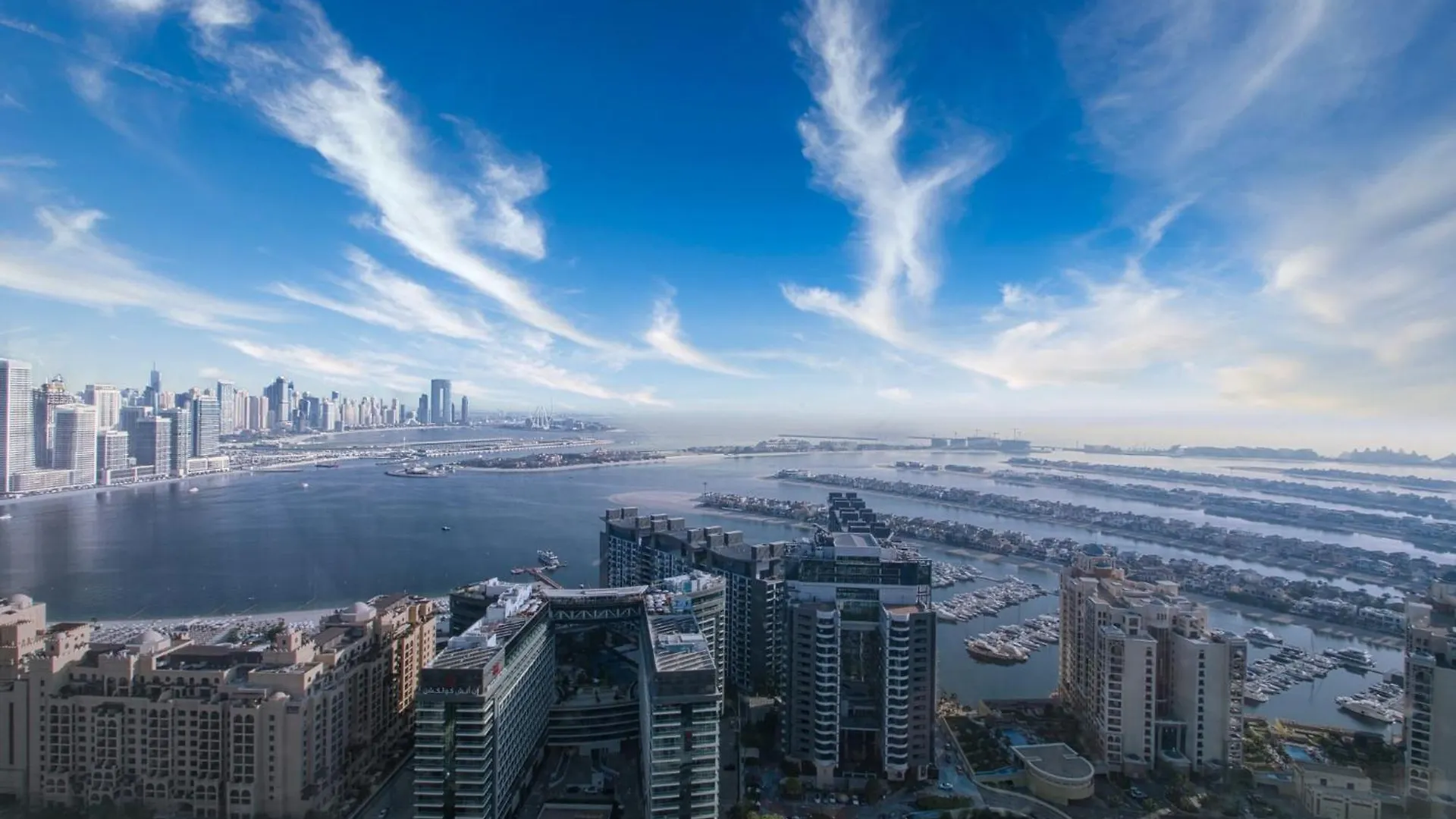 Iconic Views At The Palm Tower Suite Vista Oases Dubai